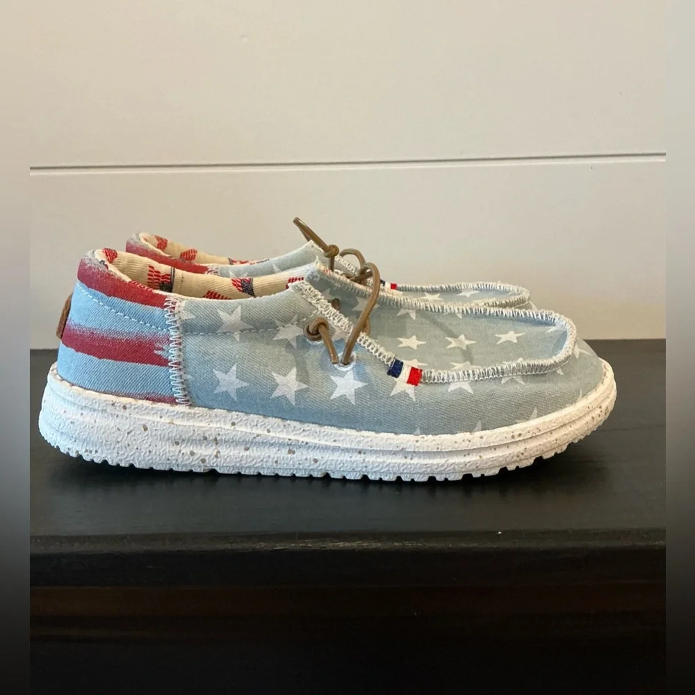 Hey Dude Kids Wally Slip-On Shoes Youth Size 1